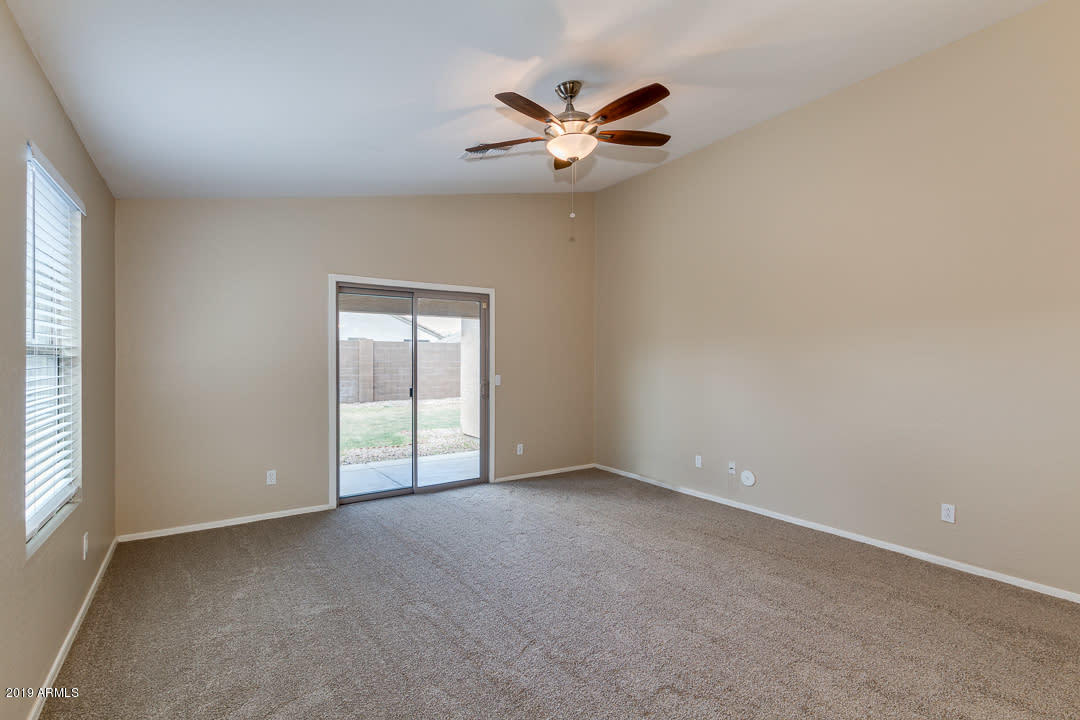2950 East Blue Ridge Way Gilbert, AZ 85298 - Photo 13 of 28 Listing_205220_Photo_13
