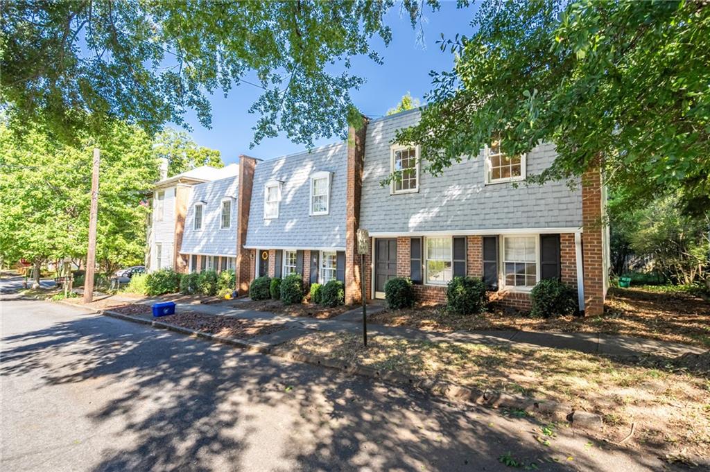 241 Montgomery Street Decatur, GA 30030 - Photo 3 of 23 Gallery Image 3