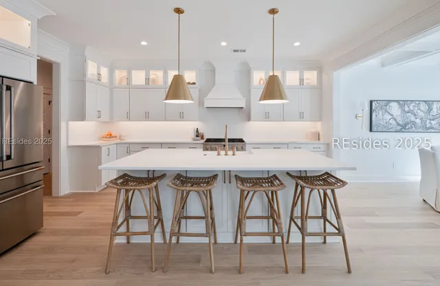 $950,000 | 61 Tuscarora Avenue, Beaufort, SC 29907