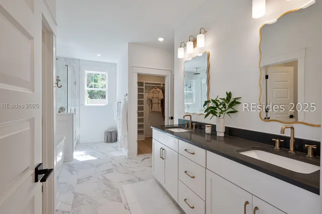 $950,000 | 61 Tuscarora Avenue, Beaufort, SC 29907