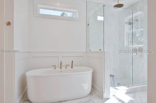 $950,000 | 61 Tuscarora Avenue, Beaufort, SC 29907