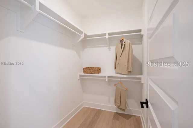 $950,000 | 61 Tuscarora Avenue, Beaufort, SC 29907