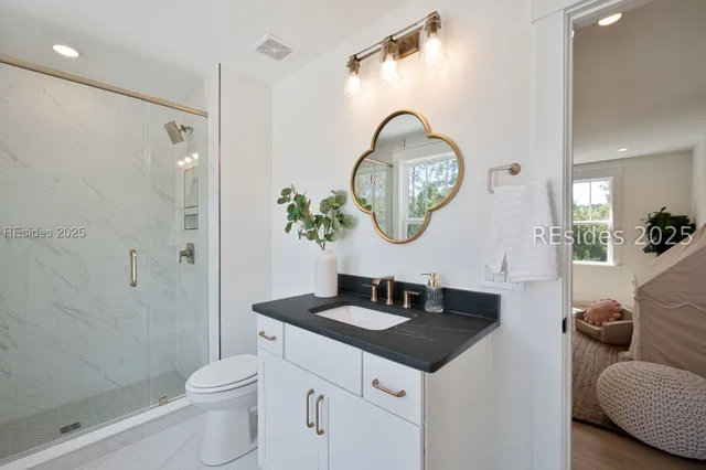 $950,000 | 61 Tuscarora Avenue, Beaufort, SC 29907