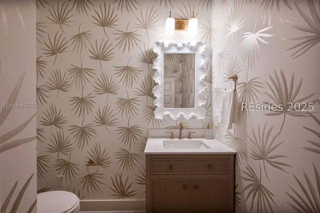 $950,000 | 61 Tuscarora Avenue, Beaufort, SC 29907