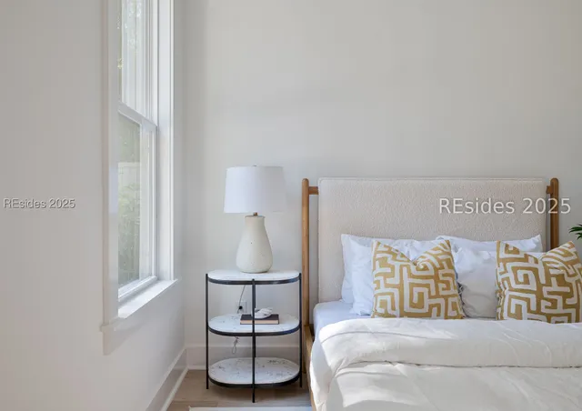 $950,000 | 61 Tuscarora Avenue, Beaufort, SC 29907