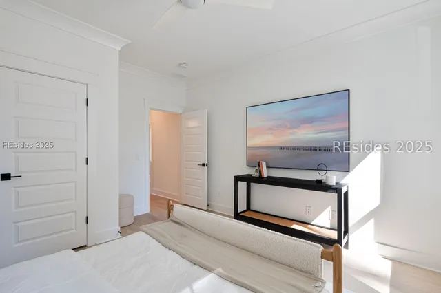 $950,000 | 61 Tuscarora Avenue, Beaufort, SC 29907