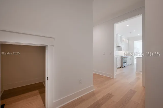 $950,000 | 61 Tuscarora Avenue, Beaufort, SC 29907