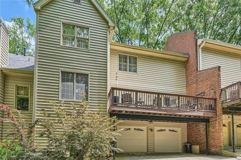 $729,000 | 40 Ivy Chase Northeast, Atlanta, GA 30342