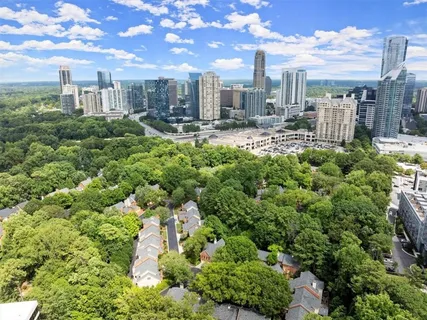 $729,000 | 40 Ivy Chase Northeast, Atlanta, GA 30342