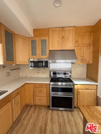 $5,950 | 4351 Allott Avenue, Sherman Oaks, CA 91423