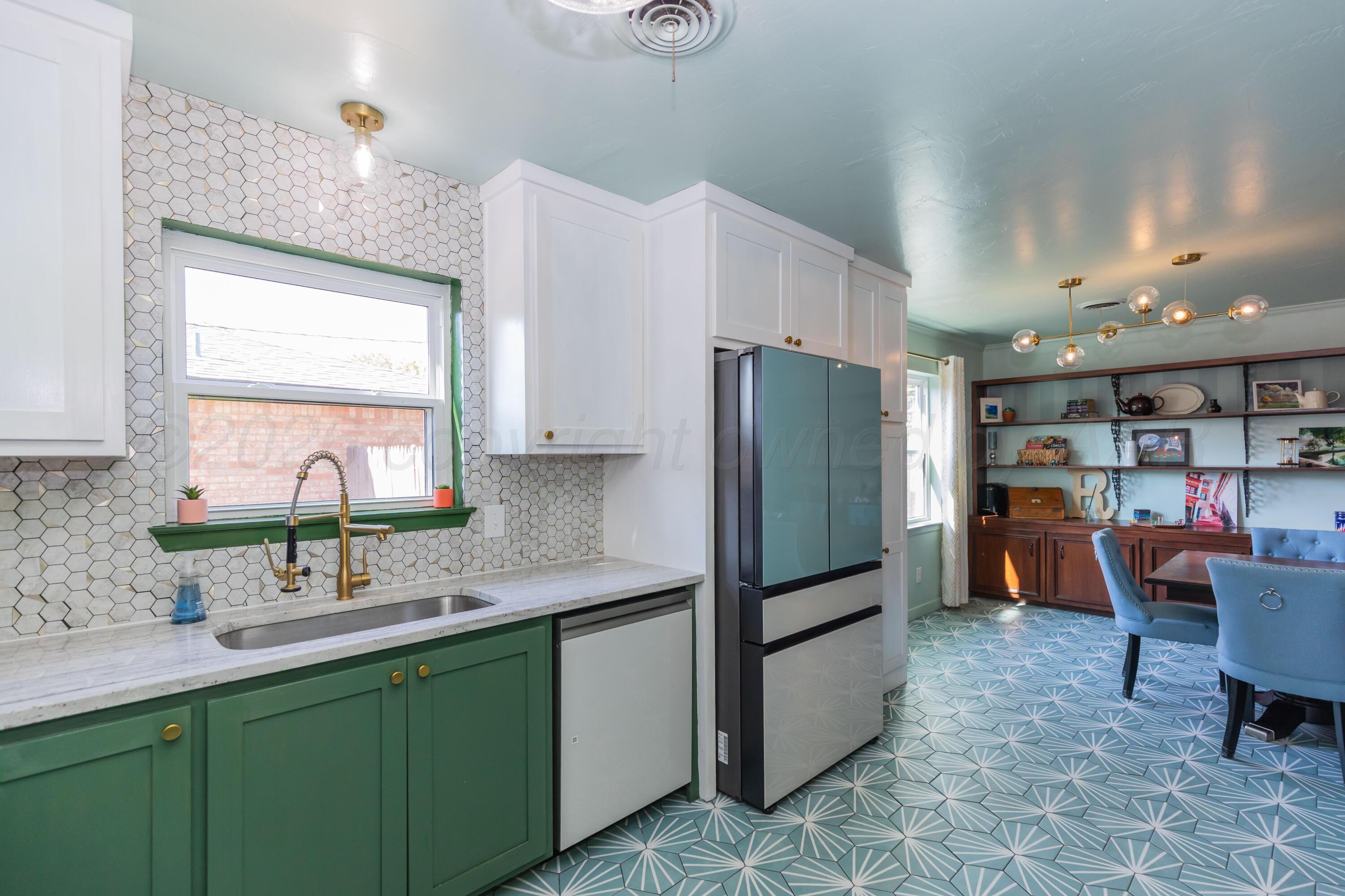 3714 Kingston Road Amarillo, TX 79109 - Photo 22 of 42 KITCHEN VIEW 2