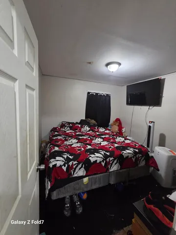 $79,900 | 12950 Glastonbury Avenue, Detroit, MI 48223