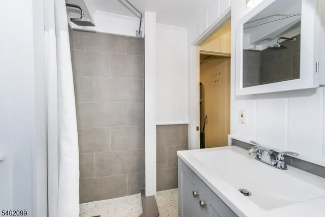 $3,400 | 22 Bott Lane, Montville, NJ 07082