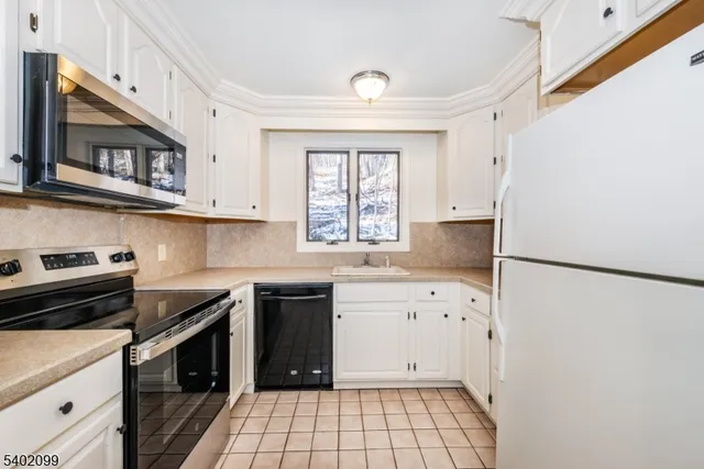 $3,400 | 22 Bott Lane, Montville, NJ 07082