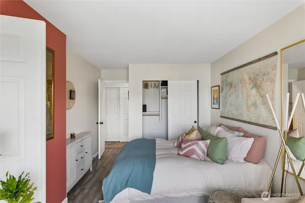 $2,850 | 2354 Yale Ave. E., Unit 302, Seattle, WA 98102