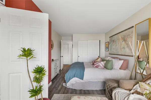 $2,850 | 2354 Yale Ave. E., Unit 302, Seattle, WA 98102