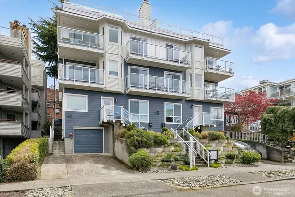 $2,850 | 2354 Yale Ave. E., Unit 302, Seattle, WA 98102
