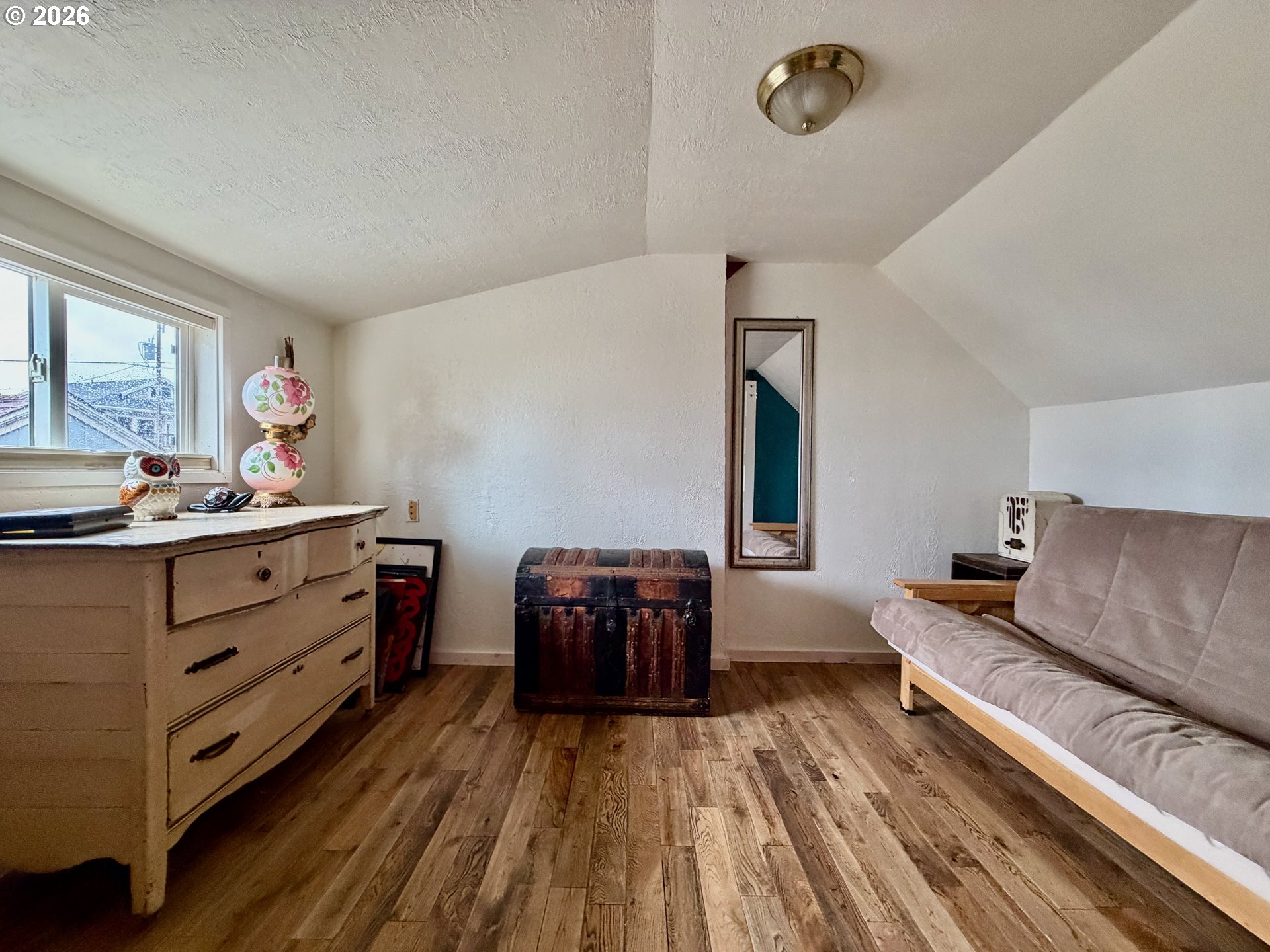 589 Rivington Street Astoria, OR 97103 - Photo 11 of 39 2nd Residence