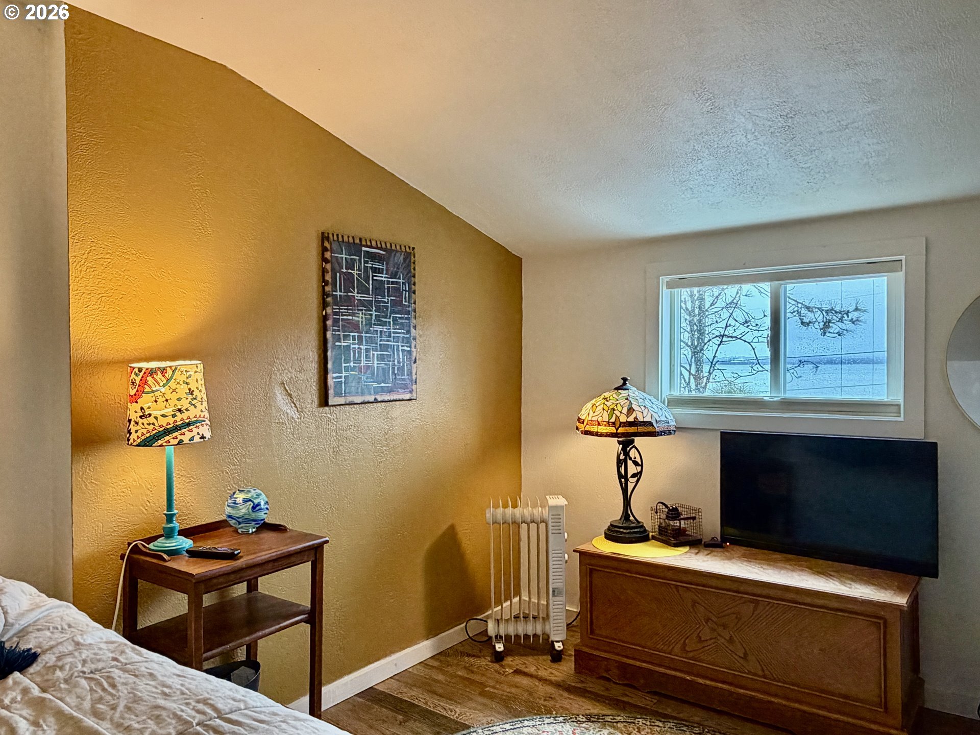 589 Rivington Street Astoria, OR 97103 - Photo 14 of 39 2nd Residence