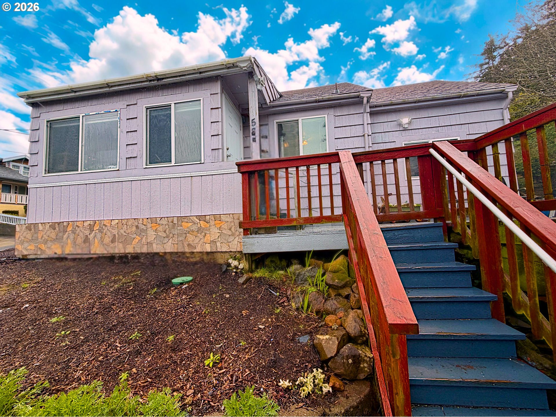 589 Rivington Street Astoria, OR 97103 - Photo 2 of 39