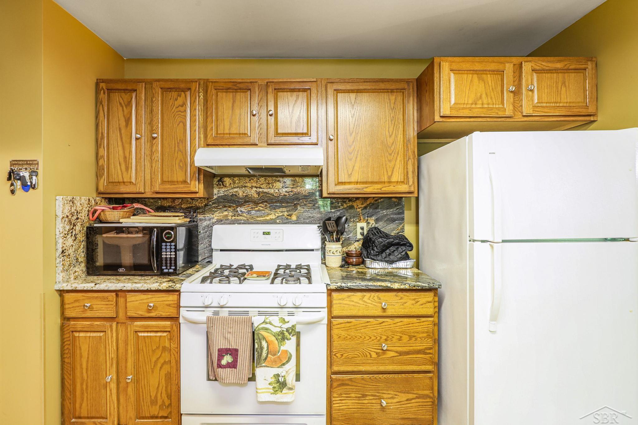 8107 West Dodge Road Montrose, MI 48457 - Photo 17 of 52 50084275-19.JPG