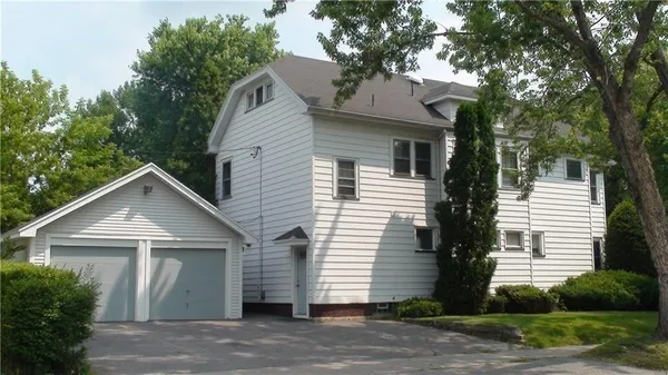 $1,660 | 1067 Winton Road North, Rochester, NY 14609