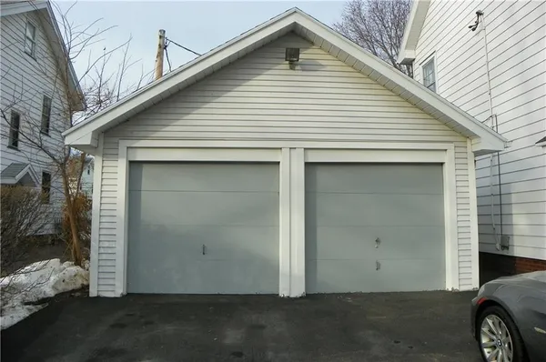 $1,660 | 1067 Winton Road North, Rochester, NY 14609