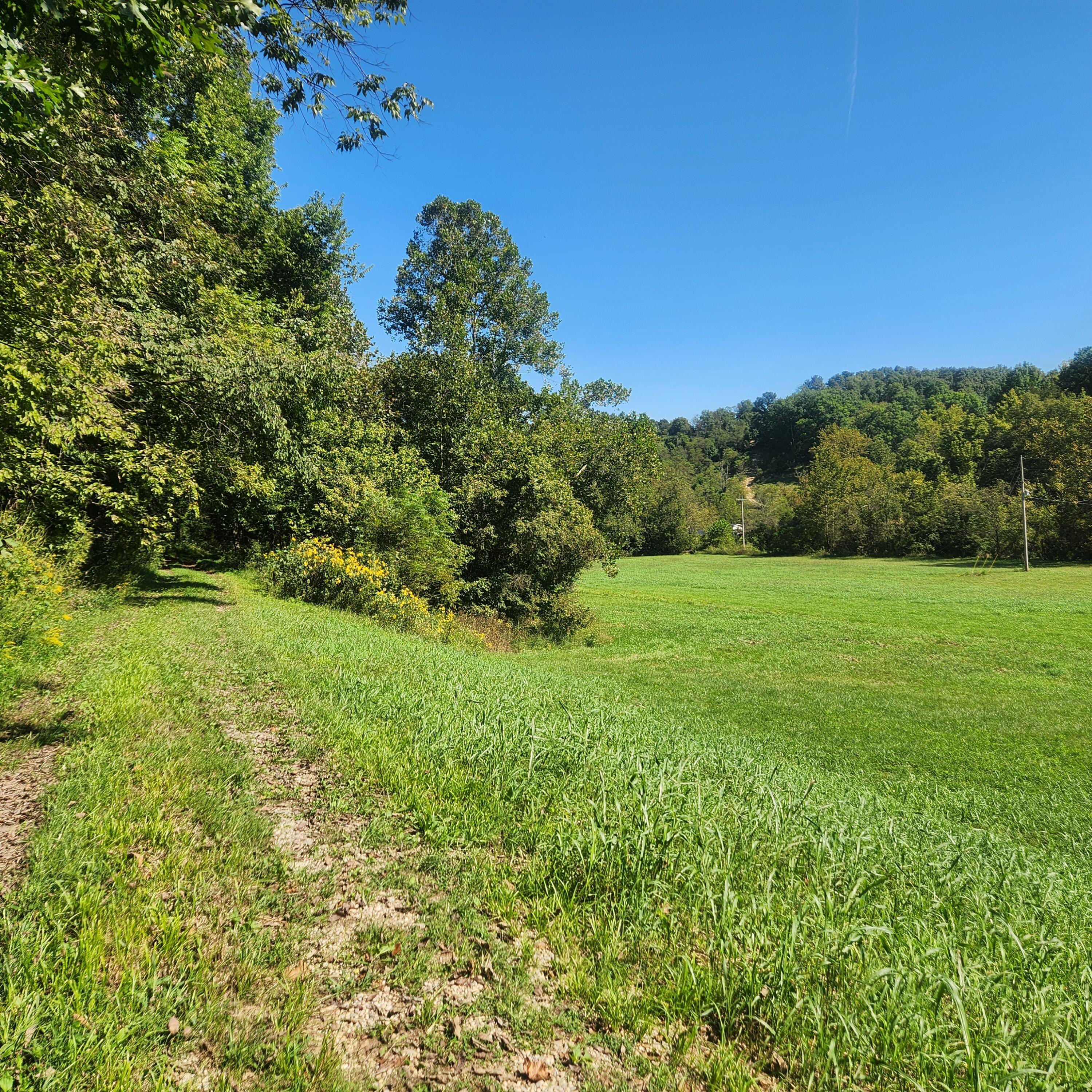 134 Whitlock Road Richmond, KY 40475 - Photo 5 of 9 20260915_120604