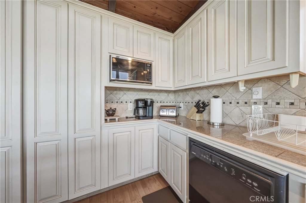12250 Baylis Cove Road Lower Lake, CA 95457 - Photo 15 of 46