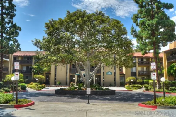 $3,650 | 1855 Diamond Street, Unit 311, San Diego, CA 92109