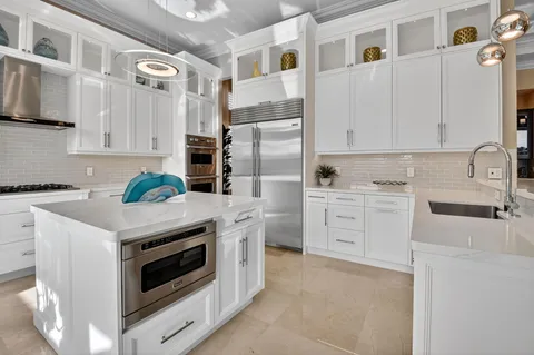 $1,899,000 | 8365 Hawks Gully Avenue, Delray Beach, FL 33446