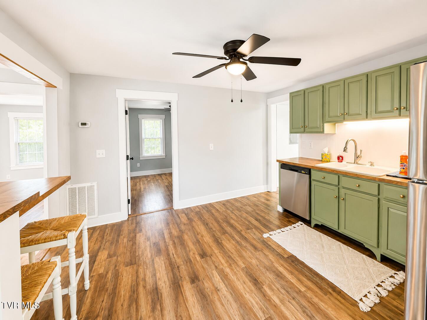 508 University Parkway Johnson City, TN 37604 - Photo 12 of 46 ChatGPT Image Aug 20, 2026, 11_26_26 AM