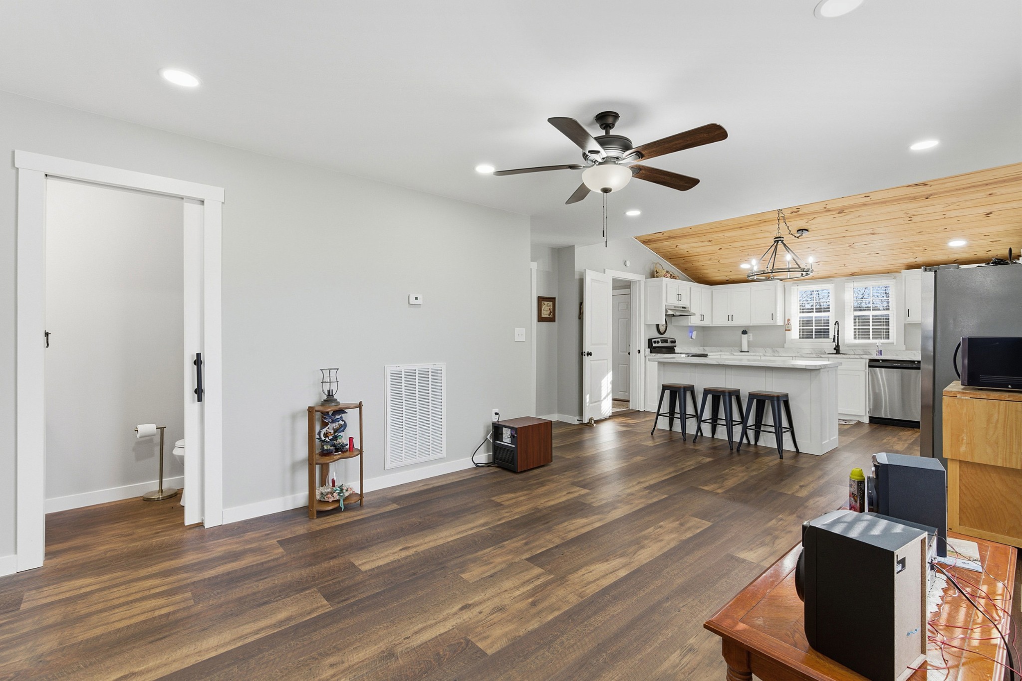 200 Church Street Loretto, TN 38469 - Photo 6 of 22