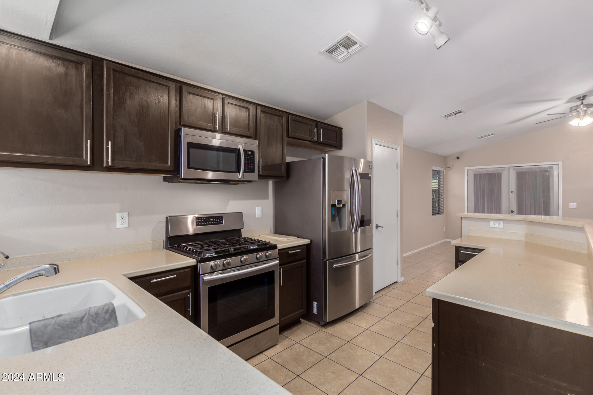 4636 West Carson Road Laveen, AZ 85339 - Photo 8 of 32 07 - Carson