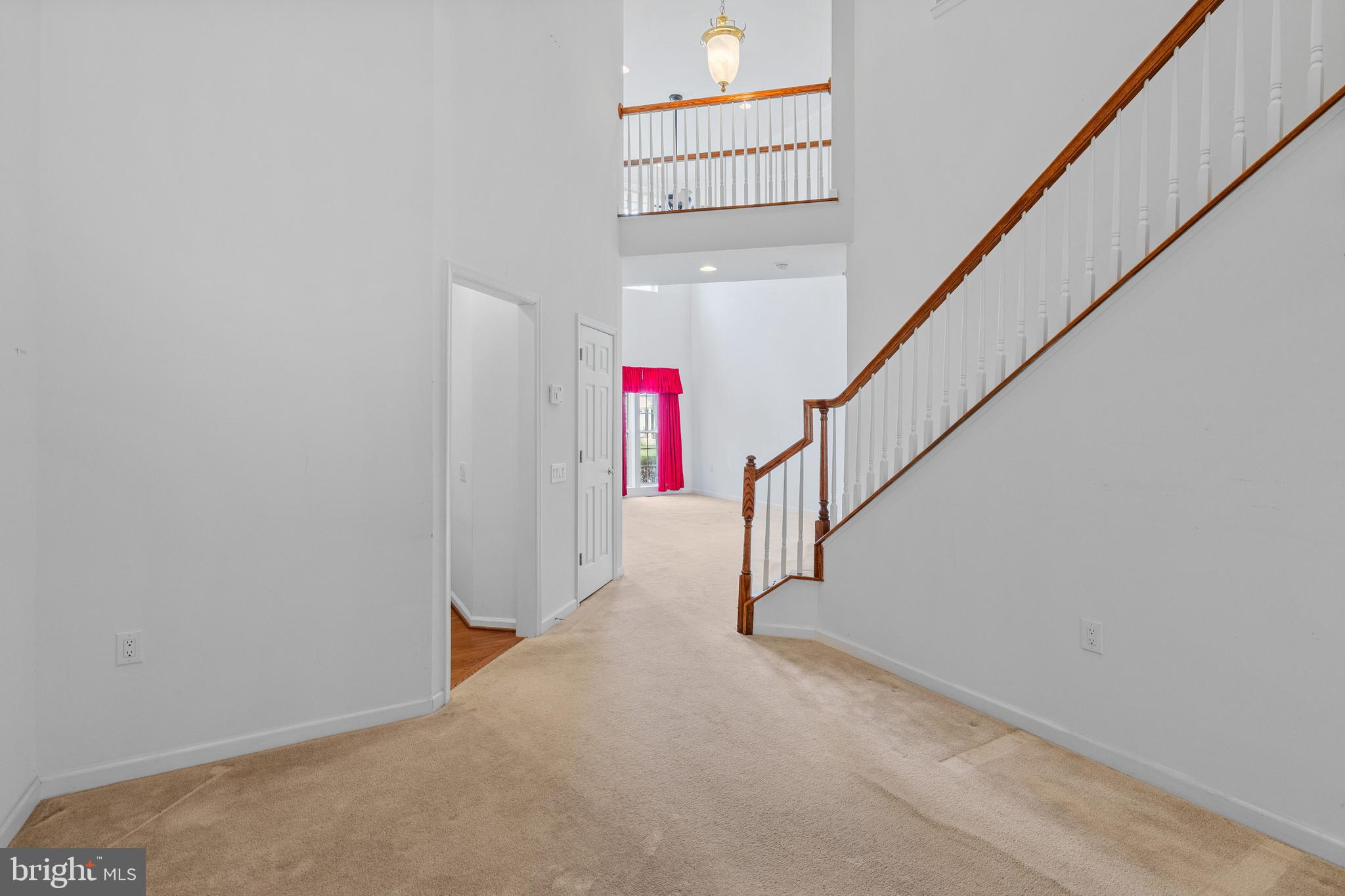 815 Geranium Drive Warrington, PA 18976 - Photo 7 of 33 a view of a hallway with stairs