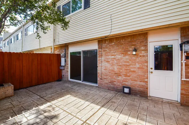 $285,000 | 13074 Trail Hollow Drive, Unit 3074, Houston, TX 77079