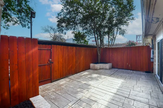 $285,000 | 13074 Trail Hollow Drive, Unit 3074, Houston, TX 77079