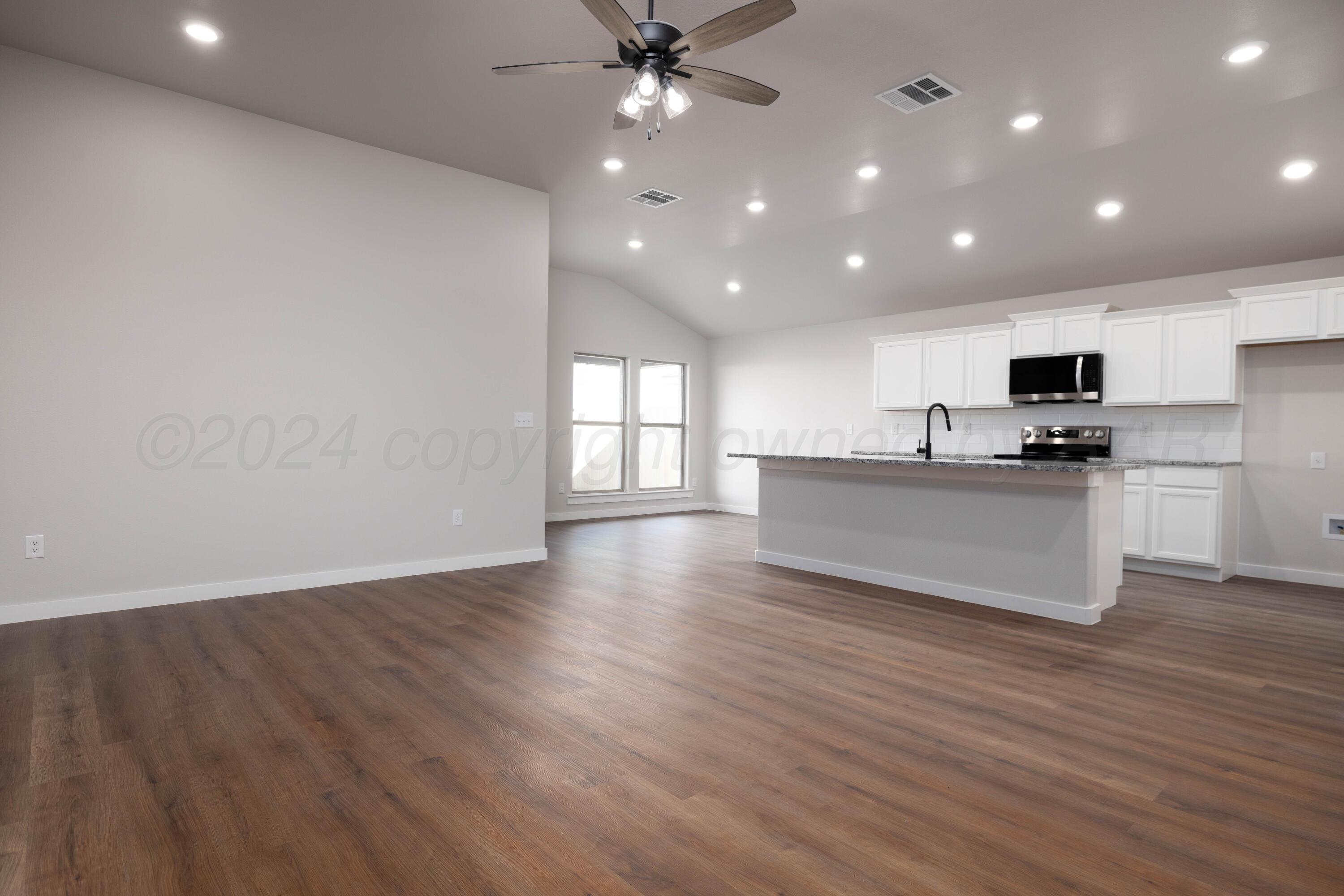 3106 Swenson Street Amarillo, TX 79124 - Photo 7 of 8 3106 Swenson Interior-2