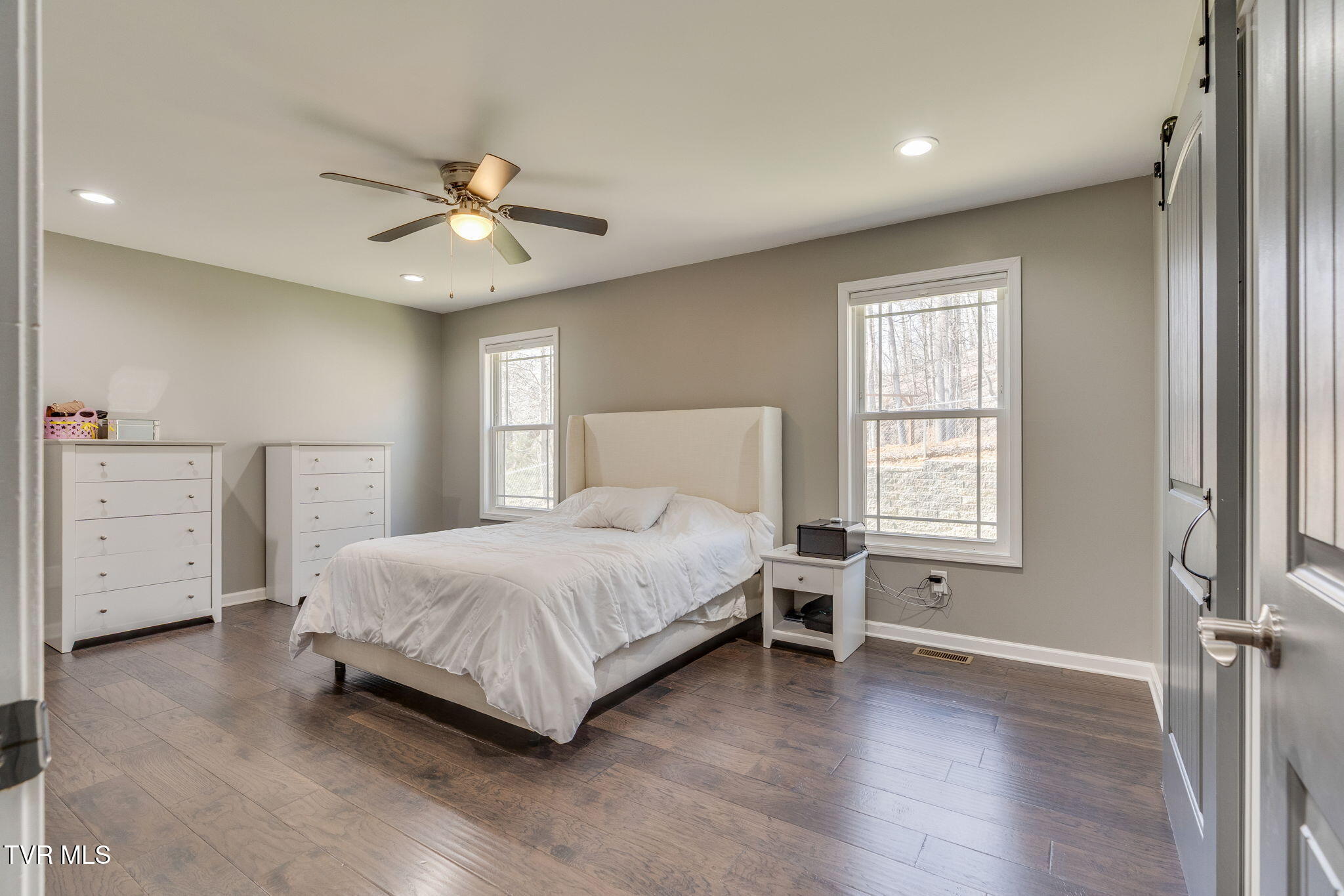 861 Cedar Branch Road Kingsport, TN 37664 - Photo 17 of 41 014