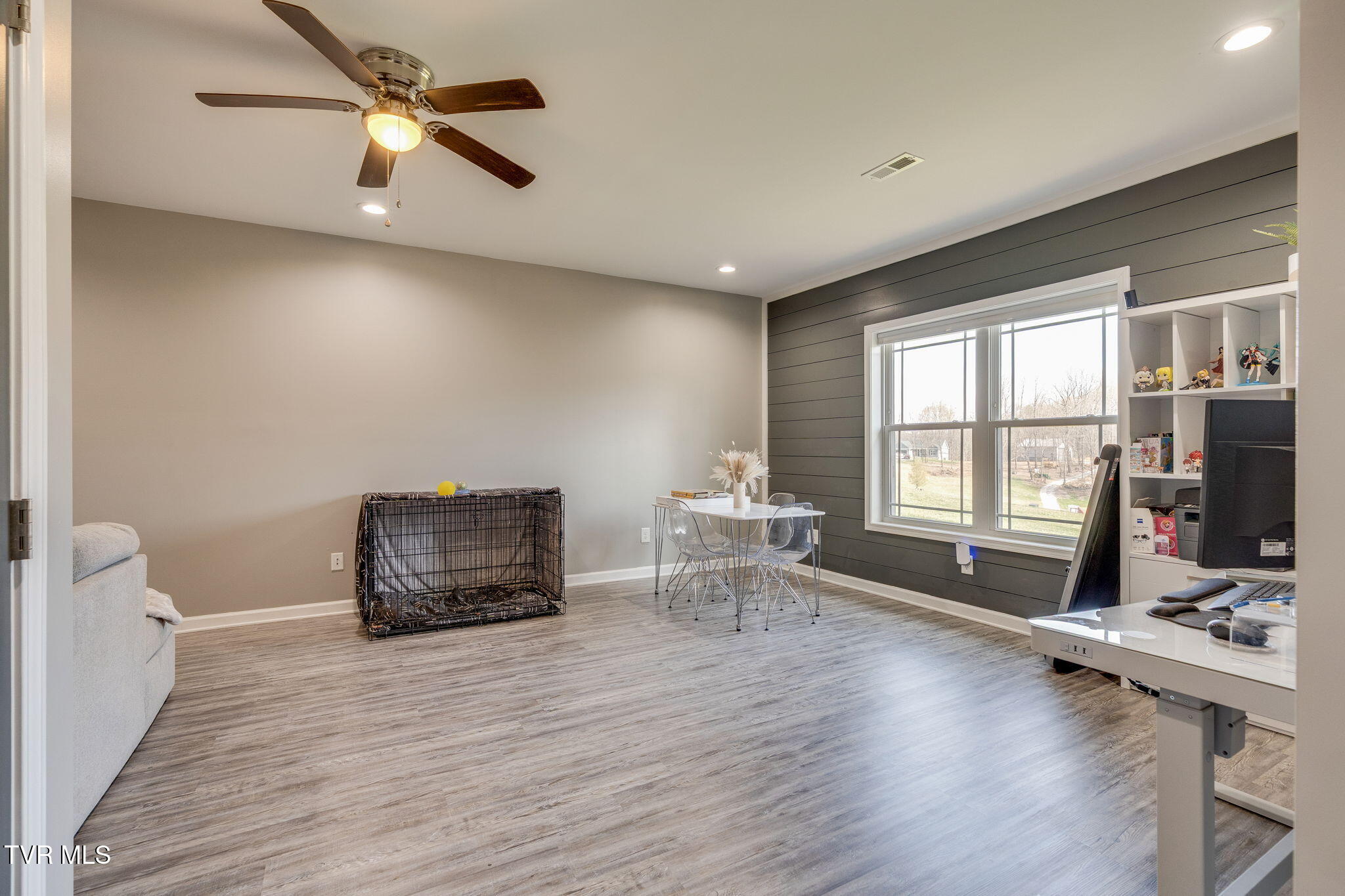 861 Cedar Branch Road Kingsport, TN 37664 - Photo 27 of 41 024