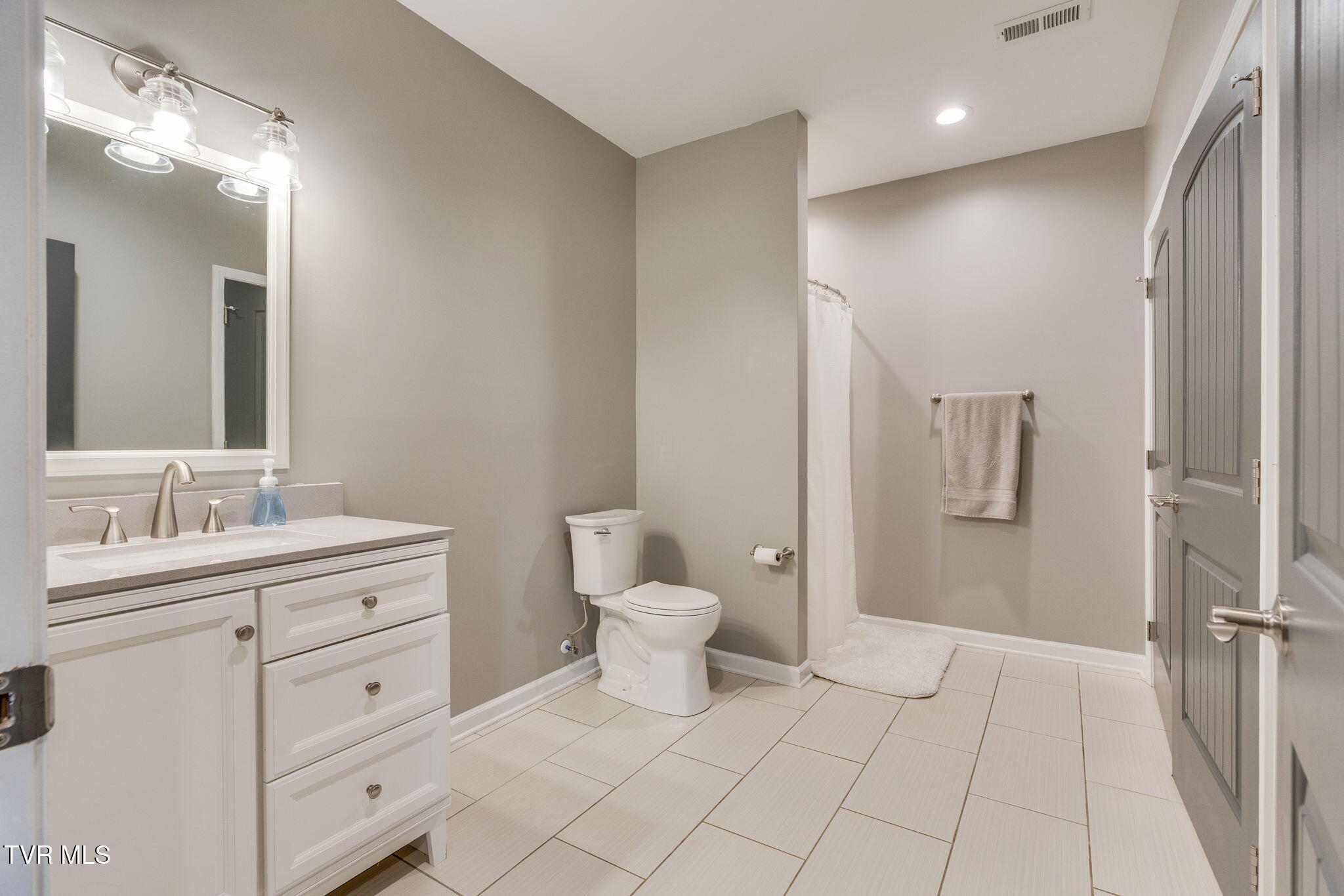 861 Cedar Branch Road Kingsport, TN 37664 - Photo 31 of 41 028