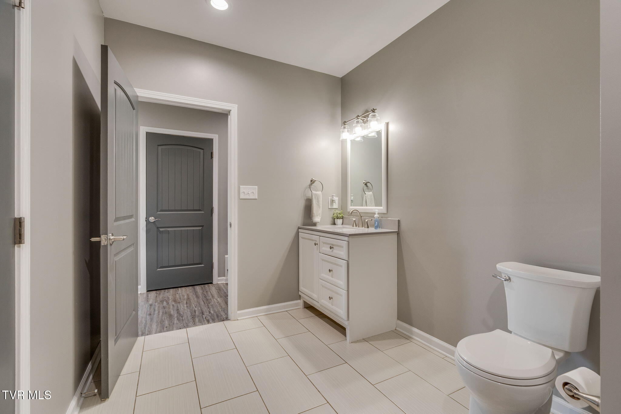 861 Cedar Branch Road Kingsport, TN 37664 - Photo 32 of 41 029