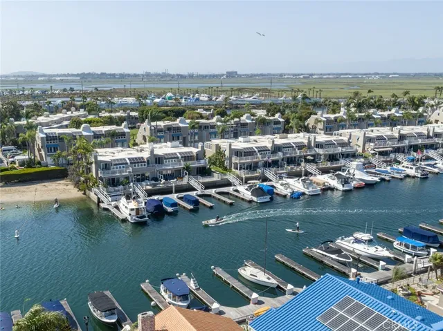 $1,150,000 | 3299 Tempe Drive, Huntington Beach, CA 92649