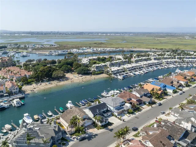 $1,150,000 | 3299 Tempe Drive, Huntington Beach, CA 92649