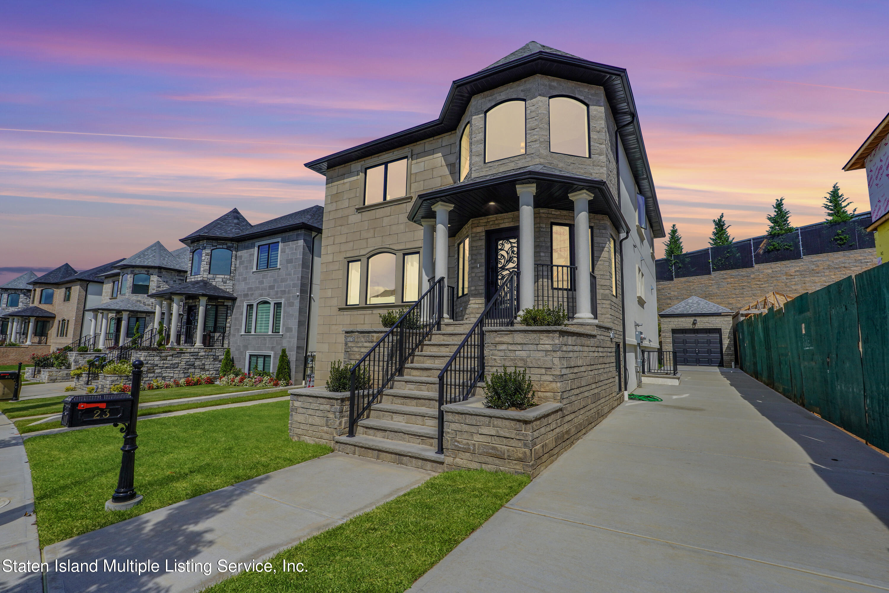 21 Torrice Loop Staten Island, NY 10309 - Photo 4 of 51 Photo Jan 04 2019, 5 10 13 PM