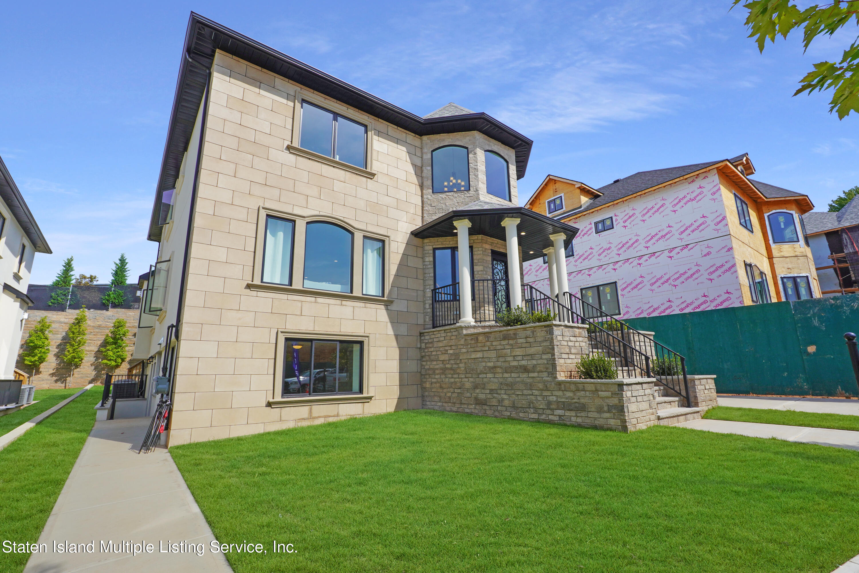 21 Torrice Loop Staten Island, NY 10309 - Photo 5 of 51 Photo Jan 04 2019, 5 10 26 PM