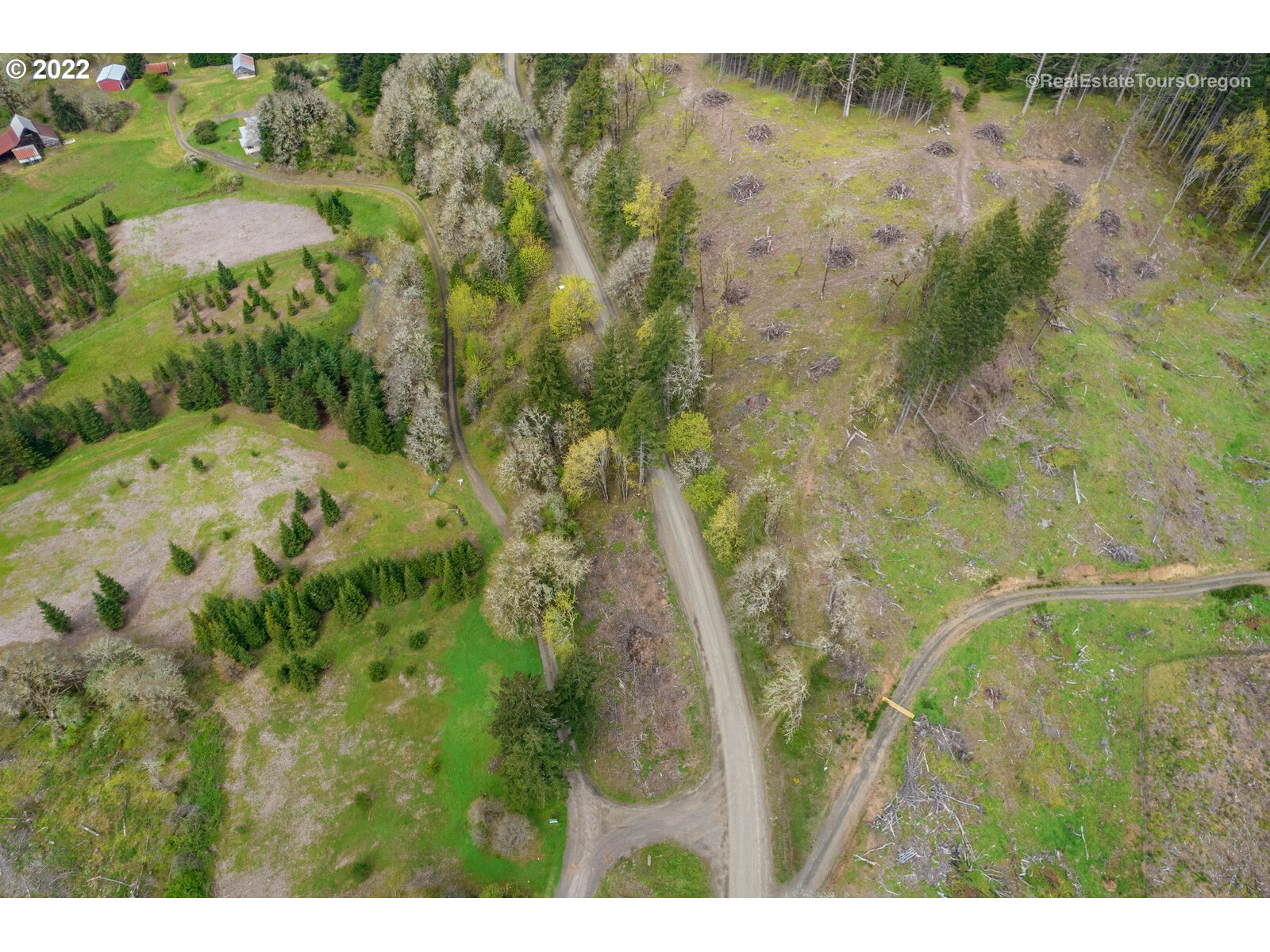 1 Southwest Roberts School Road Gaston, OR 97119 - Photo 4 of 7 a view of a lake view