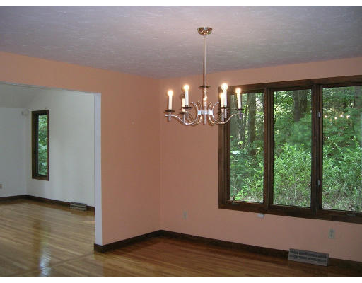 32 Adams Road Sudbury, MA 01776 - Photo 3 of 7