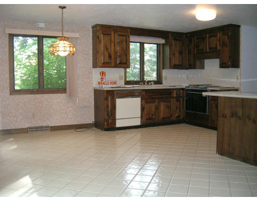 32 Adams Road Sudbury, MA 01776 - Photo 5 of 7
