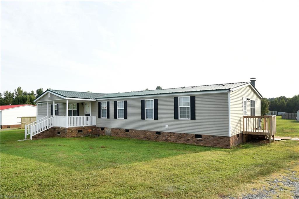 3529 Flynt Road Liberty, NC 27298 - Photo 4 of 30 Gallery Image 4